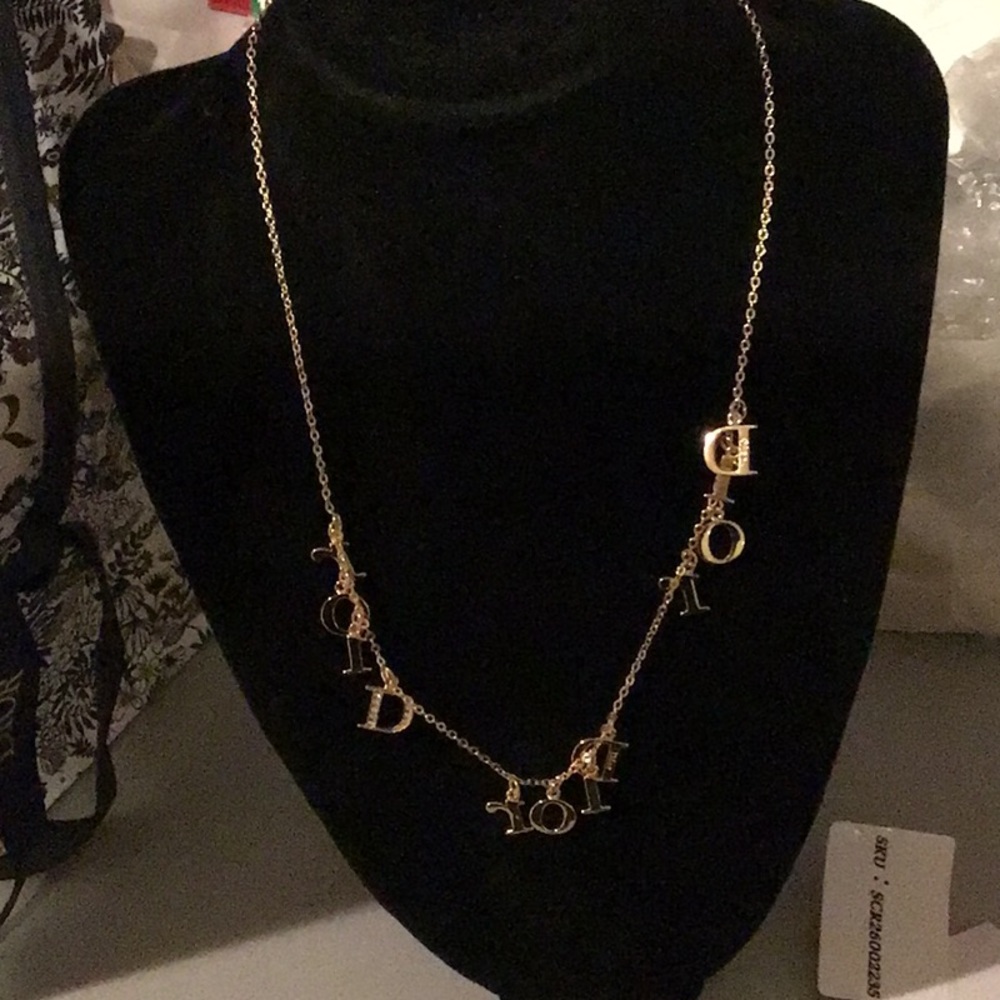 Like new authentic Christian Dior necklace